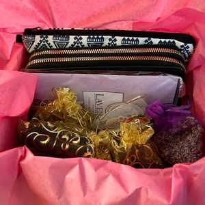 Box #7 Box full of Goodies!